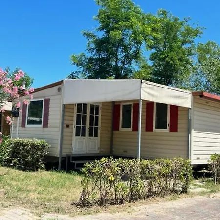 Chalet Sulla Spiaggia * Соттомарина